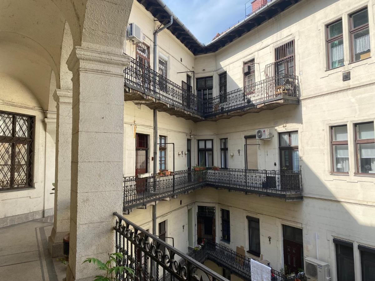 Urban Haven - 3 Beds, 3 Baths, Free Parking, Near Central Market Budapest Exterior foto