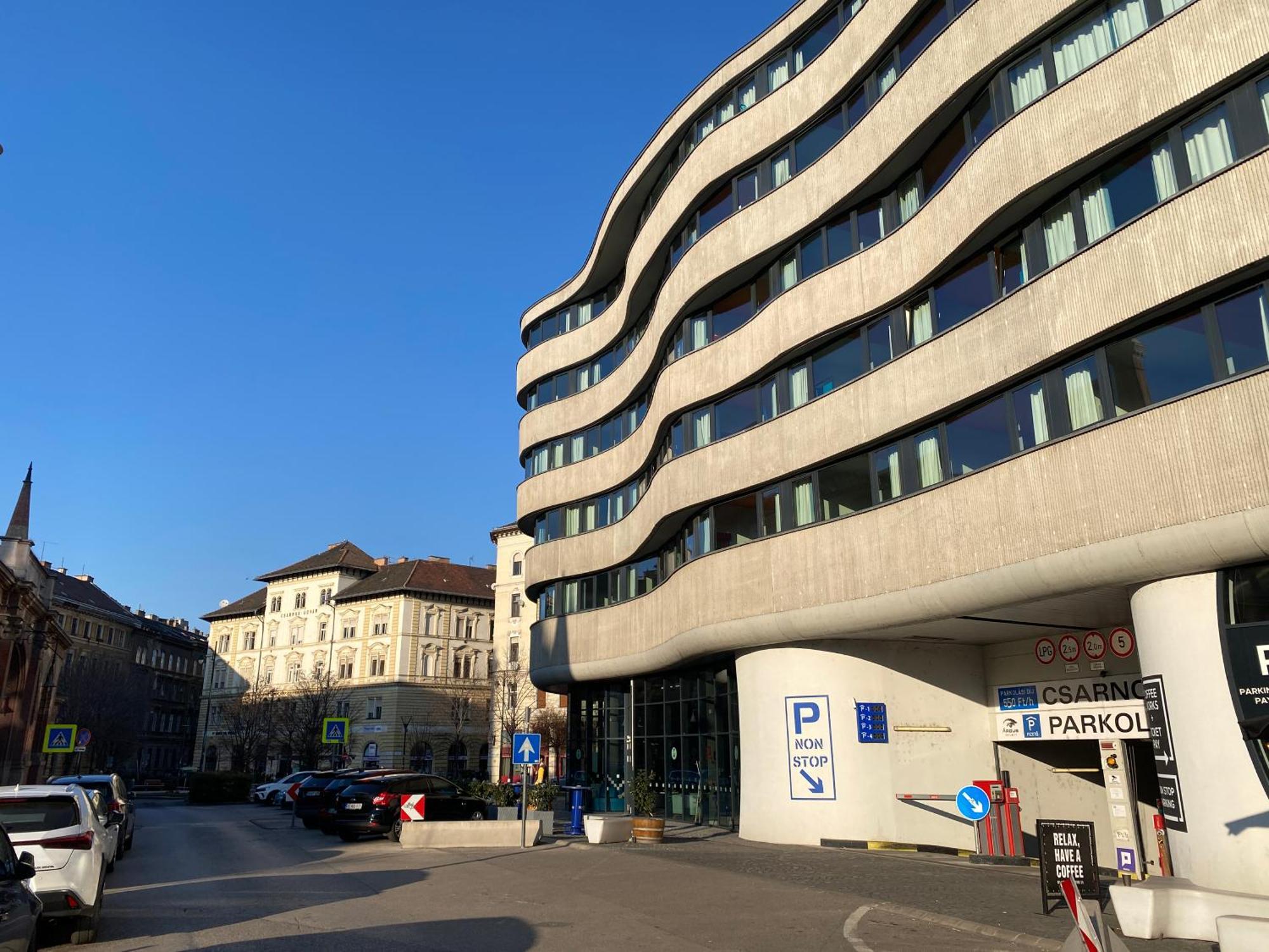 Urban Haven - 3 Beds, 3 Baths, Free Parking, Near Central Market Budapest Exterior foto