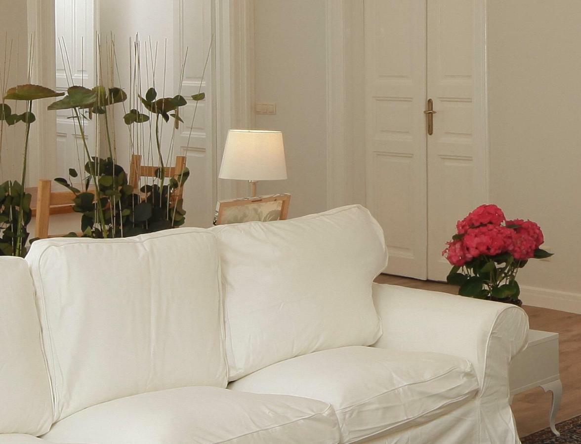 Urban Haven - 3 Beds, 3 Baths, Free Parking, Near Central Market Budapest Exterior foto
