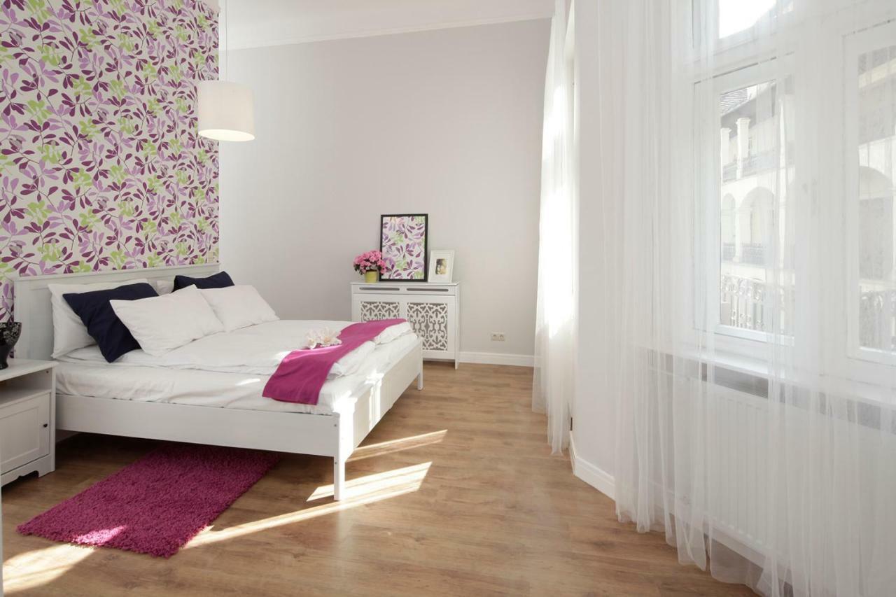 Urban Haven - 3 Beds, 3 Baths, Free Parking, Near Central Market Budapest Exterior foto